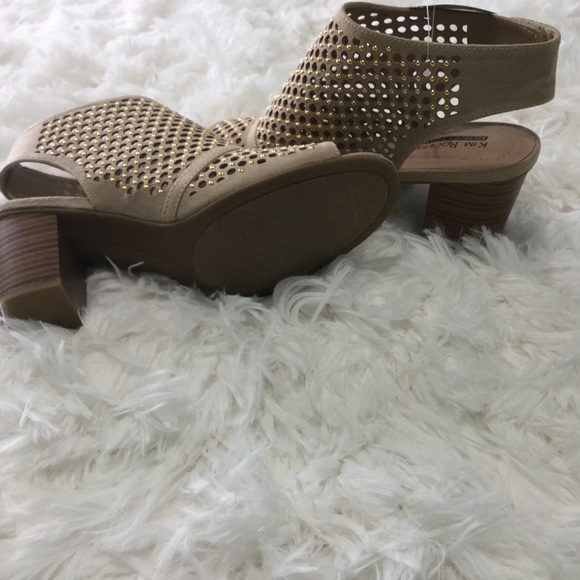 Kim Rogers- Tan Block Heel Sandals - Picture 8 of 8